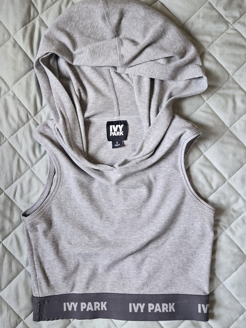 IVY PARK Women's Gray Hooded Ribbed Crop Tank
